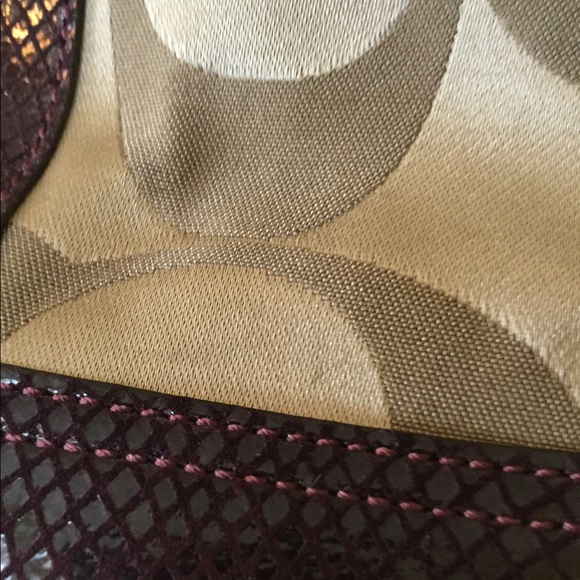 Coach purse - Picture 3 of 8